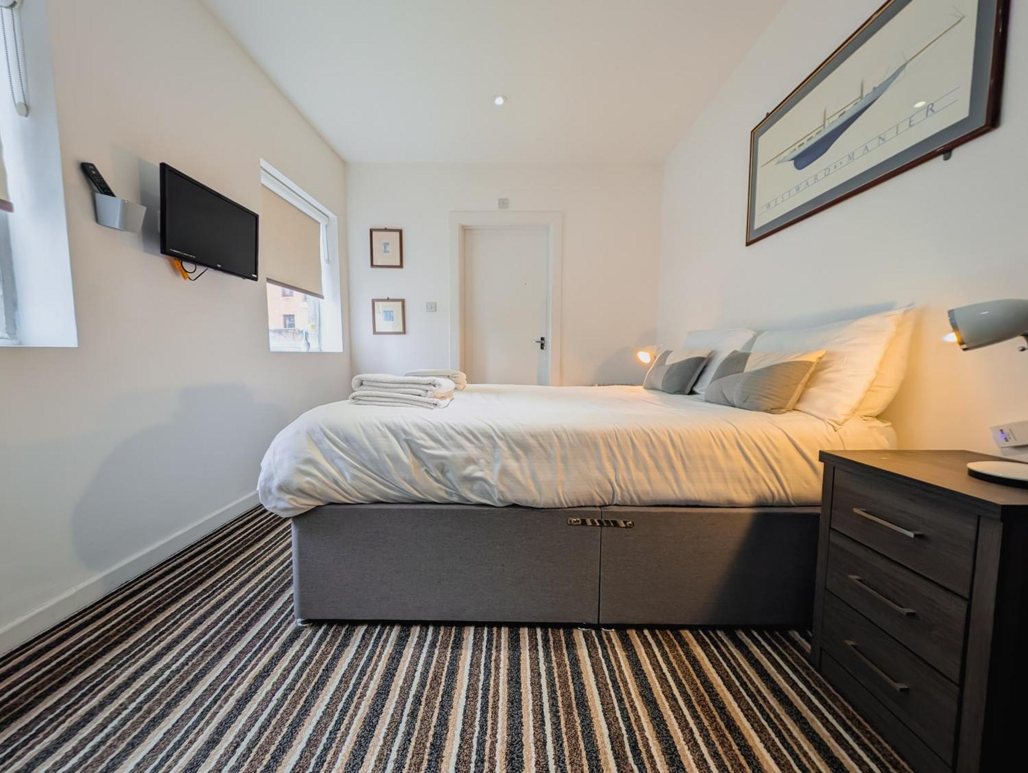 Bay & Harbour Holiday Apartments & Rooms Only Уестън сюпър Меър Екстериор снимка
